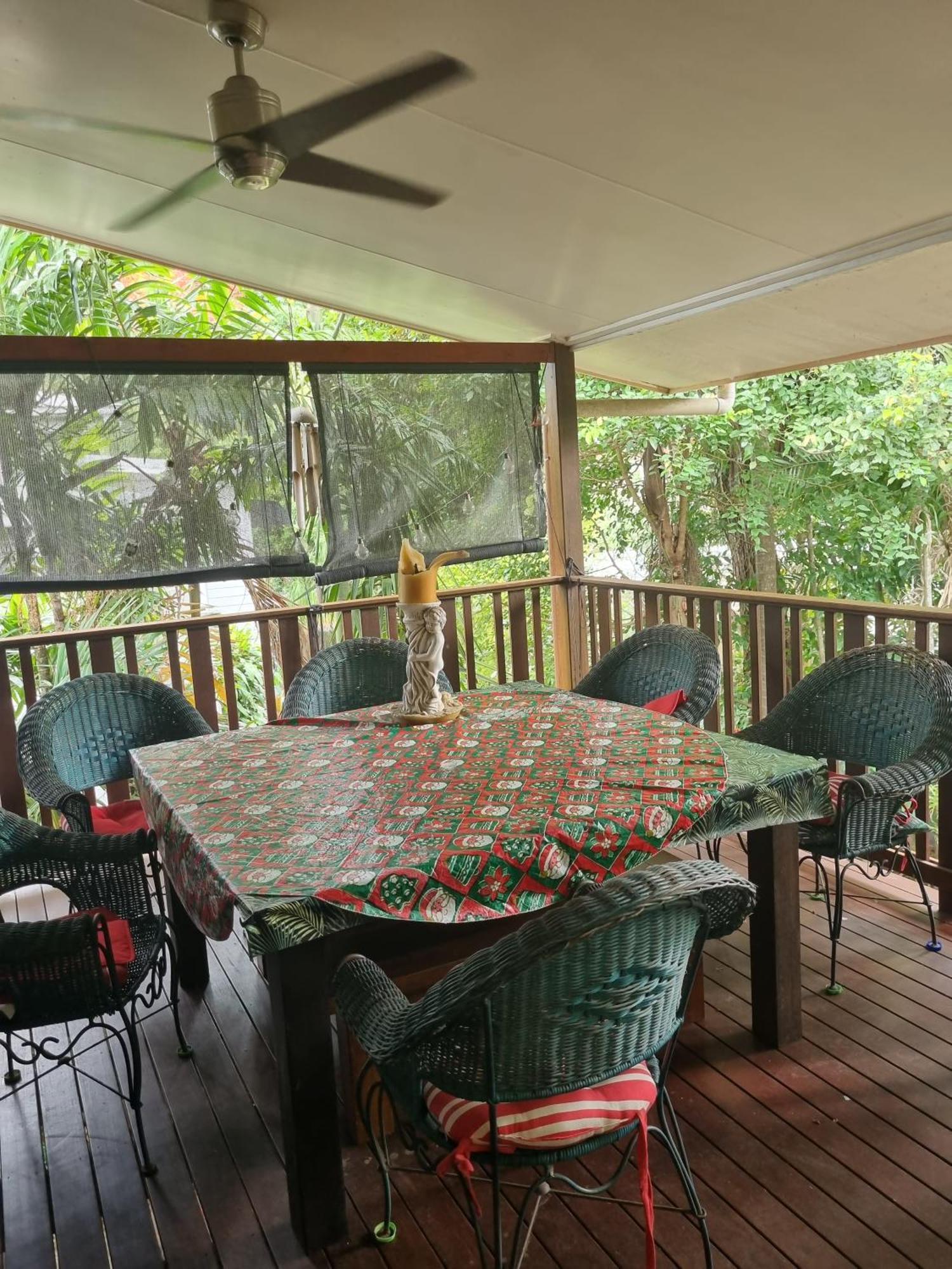 Homestay At Julie'S แคนส์ ภายนอก รูปภาพ