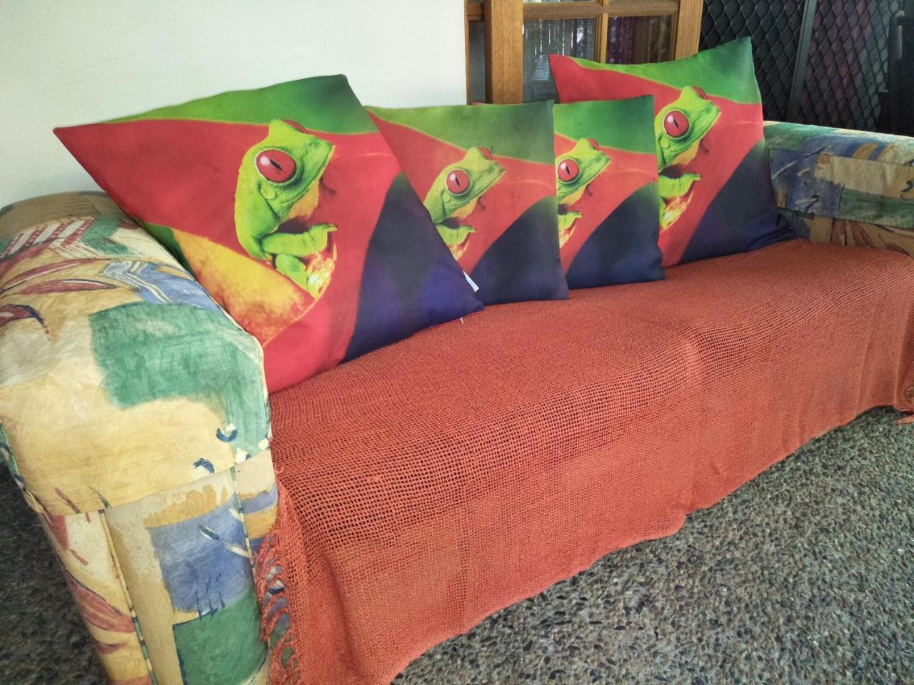 Homestay At Julie'S แคนส์ ภายนอก รูปภาพ