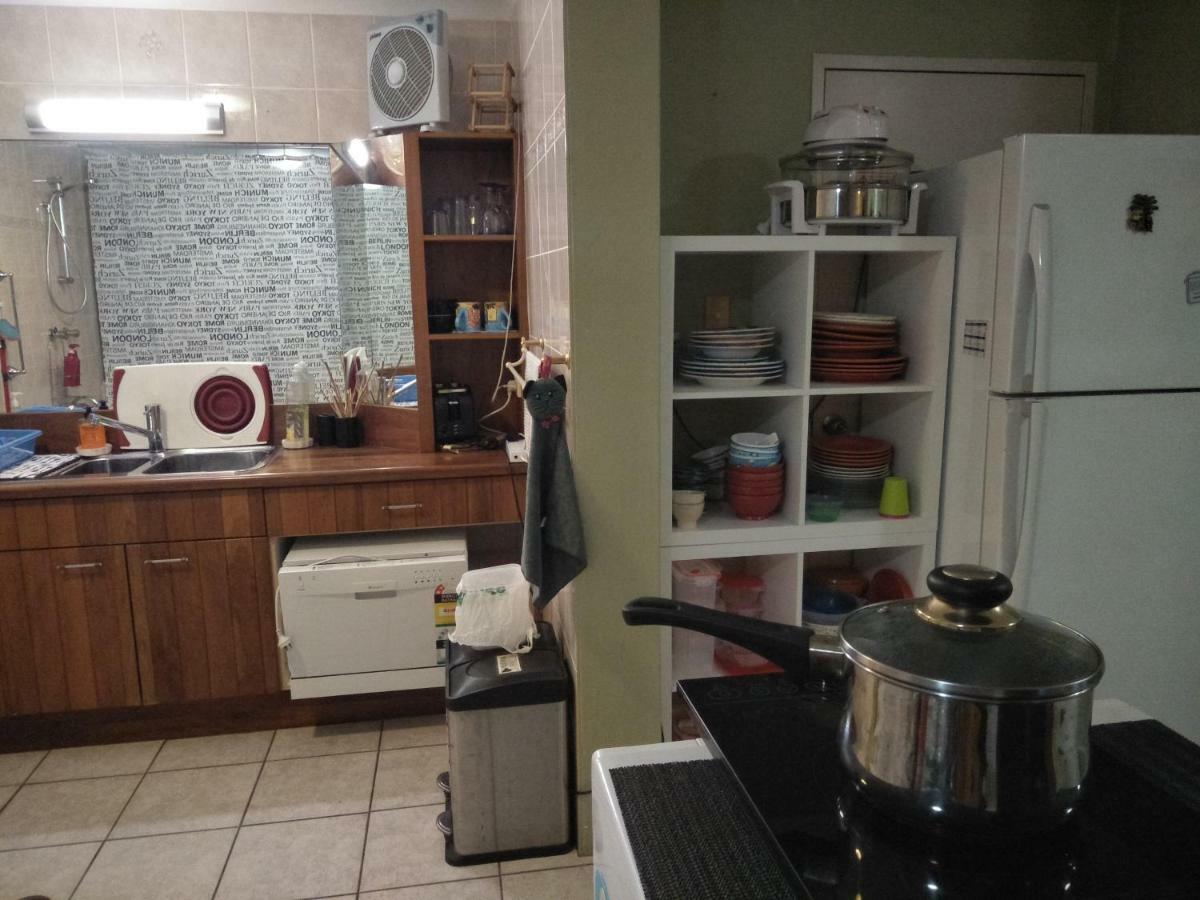 Homestay At Julie'S แคนส์ ภายนอก รูปภาพ